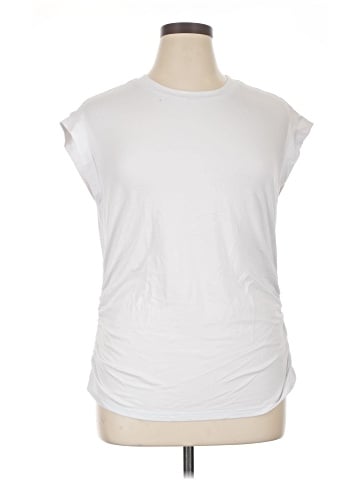 Unbranded Sleeveless T-Shirt (view 1)