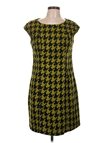 Signature by Robbie Bee Casual Dress (view 1)