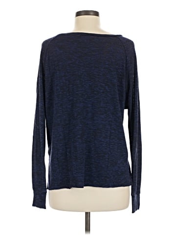 American Eagle Outfitters Pullover Sweater (view 2)