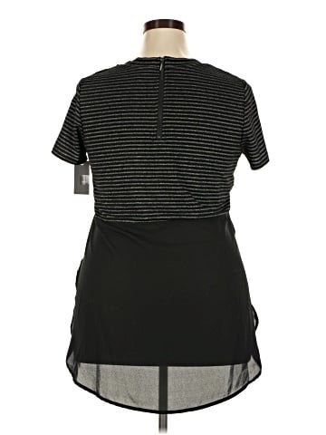 Mossimo Short Sleeve Top (view 2)