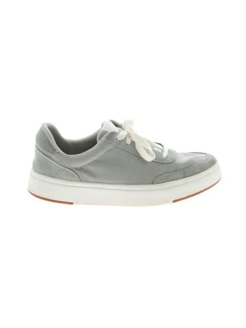 KIZIK Sneakers (view 1)