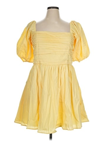 Abercrombie & Fitch Cocktail Dress (view 1)