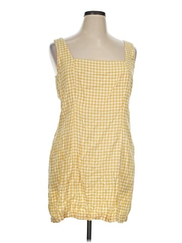 Old Navy Casual Dress (view 1)