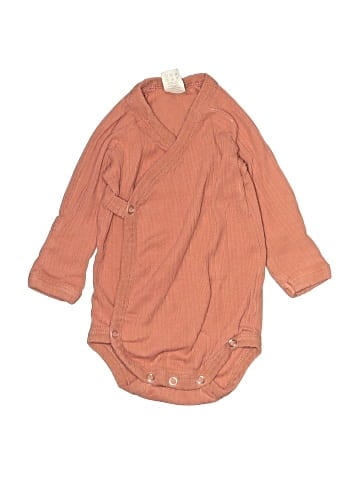 Kate Quinn Organics Long Sleeve Onesie (view 1)