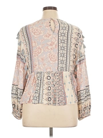 American Eagle Outfitters 3/4 Sleeve Blouse (view 2)