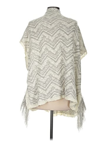 Romeo & Juliet Couture Poncho (view 2)