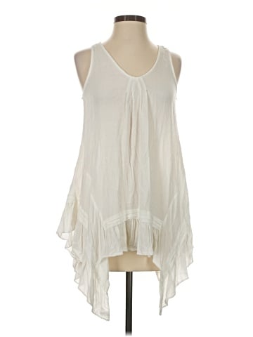 Karlie Sleeveless Blouse (view 1)