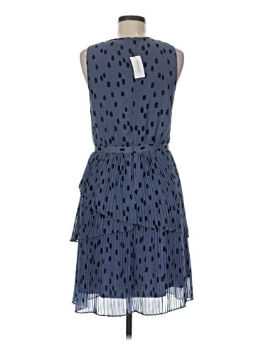 Banana Republic Casual Dress (view 2)