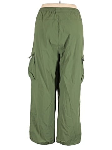 Columbia Cargo Pants (view 2)
