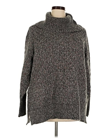 Liz Claiborne Turtleneck Sweater (view 1)