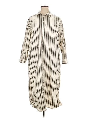 Old Navy Casual Dress (view 1)