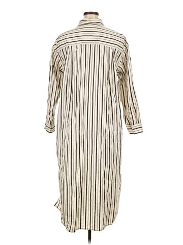 Old Navy Casual Dress (view 2)