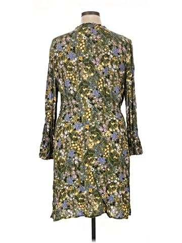 Old Navy Casual Dress (view 2)