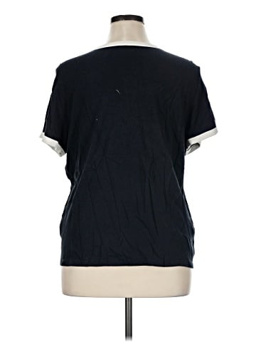 Old Navy Short Sleeve T-Shirt (view 2)