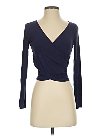 Vetior Long Sleeve Top (view 1)