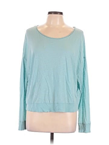 Vince. Long Sleeve T-Shirt (view 1)