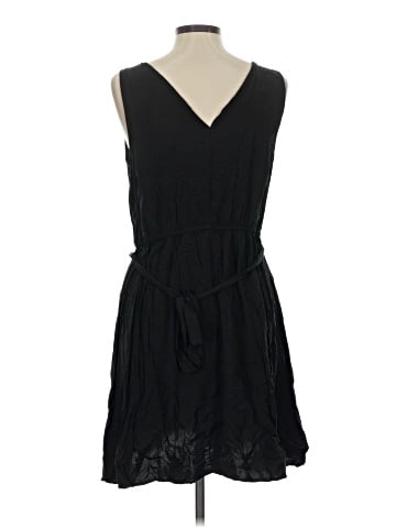 Old Navy Casual Dress (view 2)