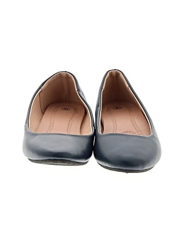Unbranded Flats (view 2)