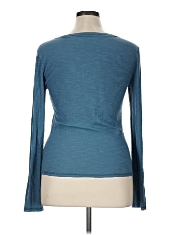 Unbranded Pullover Sweater (view 2)