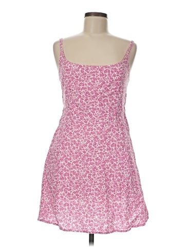Old Navy Casual Dress (view 1)