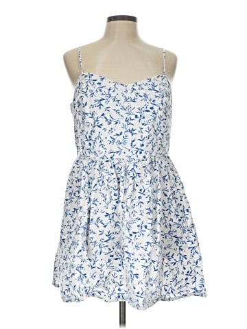 H&M Casual Dress (view 1)