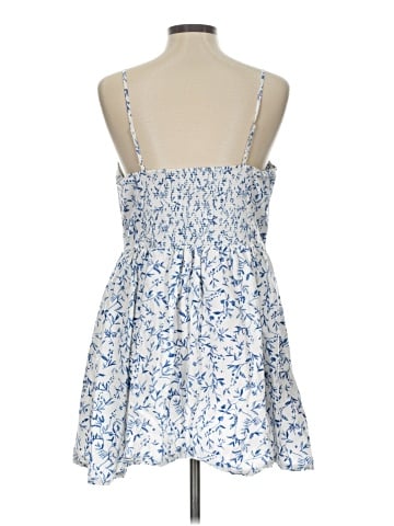 H&M Casual Dress (view 2)