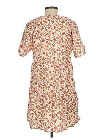 Old Navy Casual Dress (view 2)