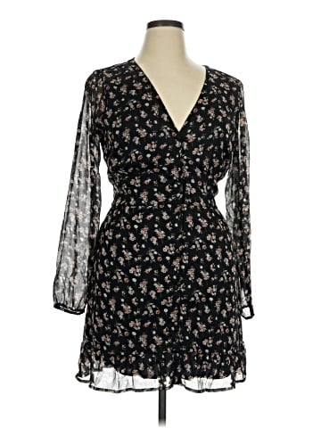 Abercrombie & Fitch Cocktail Dress (view 1)