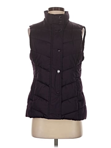 Gap Outlet Vest (view 1)