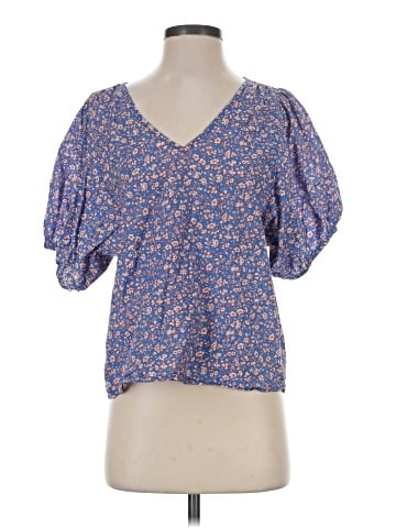 Madewell V-Neck Puff-Sleeve Top in Summer Vines (view 1)