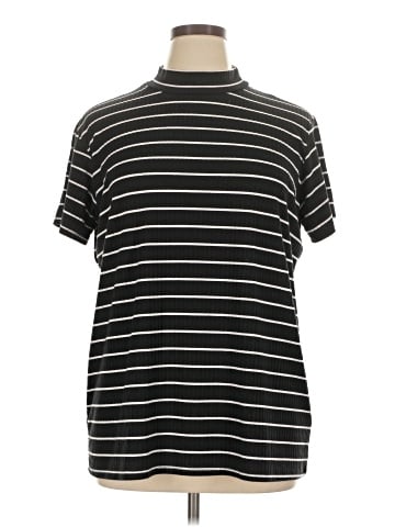 Lularoe Short Sleeve Top (view 1)