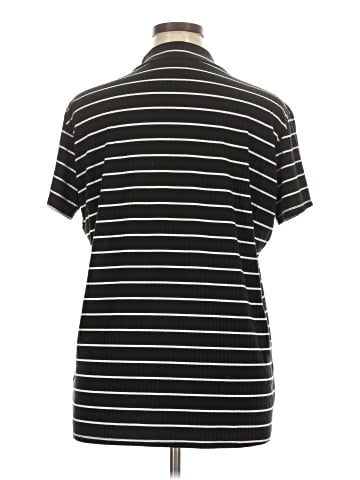 Lularoe Short Sleeve Top (view 2)