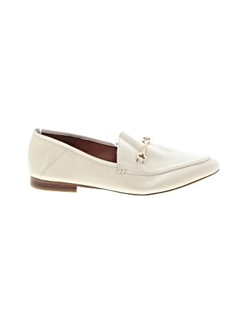 Coach Flats (view 1)