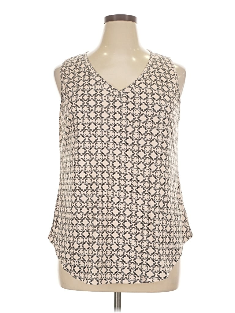 Pre-owned Ofeefan Sleeveless Blouse In Ivory