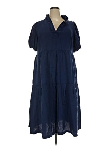 Crown & Ivy Casual Dress (view 1)