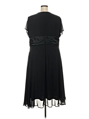 Avenue Cocktail Dress (view 2)