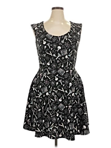 Hot Topic Cocktail Dress (view 1)