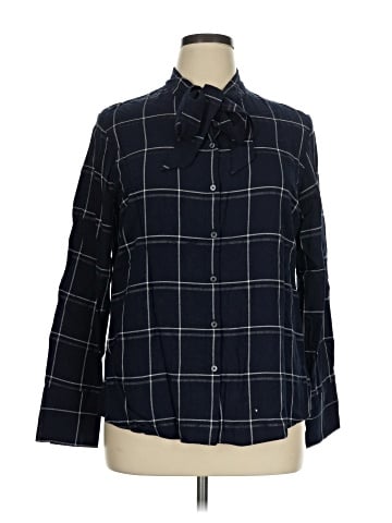 Banana Republic Long Sleeve Button-Down Shirt (view 1)