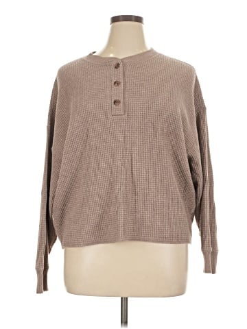 Old Navy Pullover Sweater (view 1)