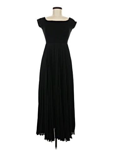 Alice + Olivia Casual Dress (view 1)