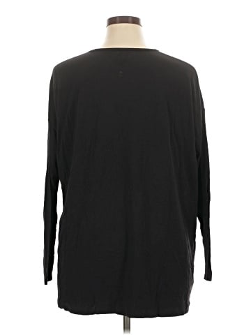 Lululemon Athletica 3/4 Sleeve T-Shirt (view 2)