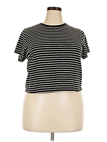 Old Navy Short Sleeve T-Shirt (view 1)