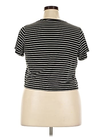 Old Navy Short Sleeve T-Shirt (view 2)