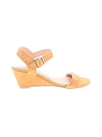 Unbranded Wedges (view 1)