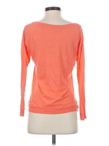 Maurices 3/4 Sleeve T-Shirt (view 2)