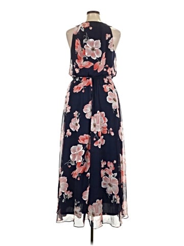 Signature by Robbie Bee Casual Dress (view 2)