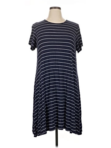 Old Navy Casual Dress (view 1)