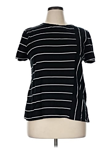 Ava & Viv Short Sleeve Top (view 1)