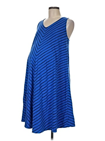 Liz Lange Maternity for Target Casual Dress (view 1)