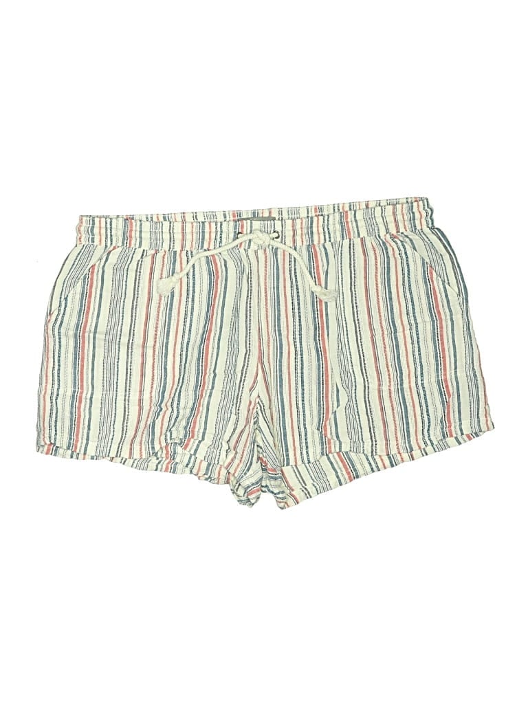 Pre-owned Natural Reflections Shorts In Green
